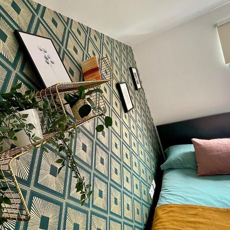 Family Friendly Maritime Apartment Суонси Экстерьер фото