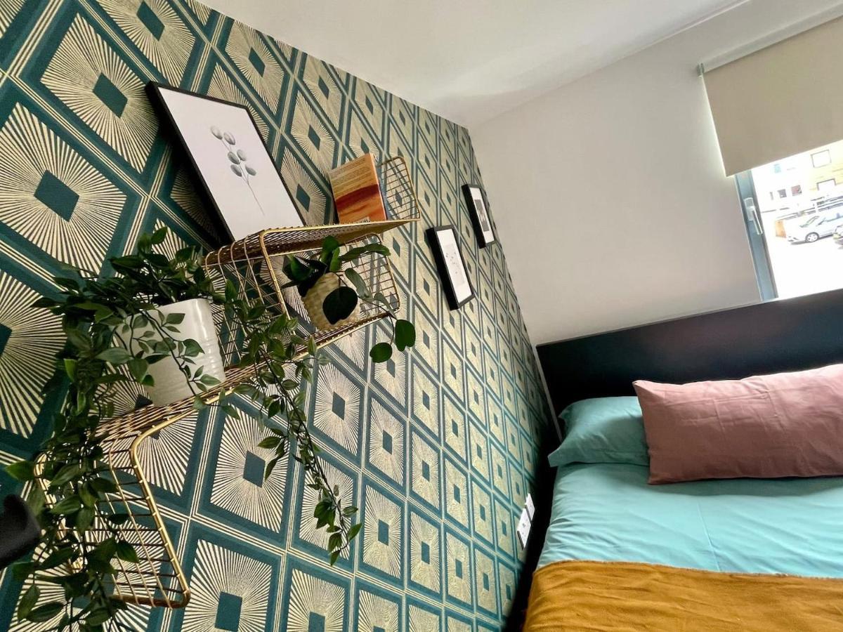 Family Friendly Maritime Apartment Суонси Экстерьер фото